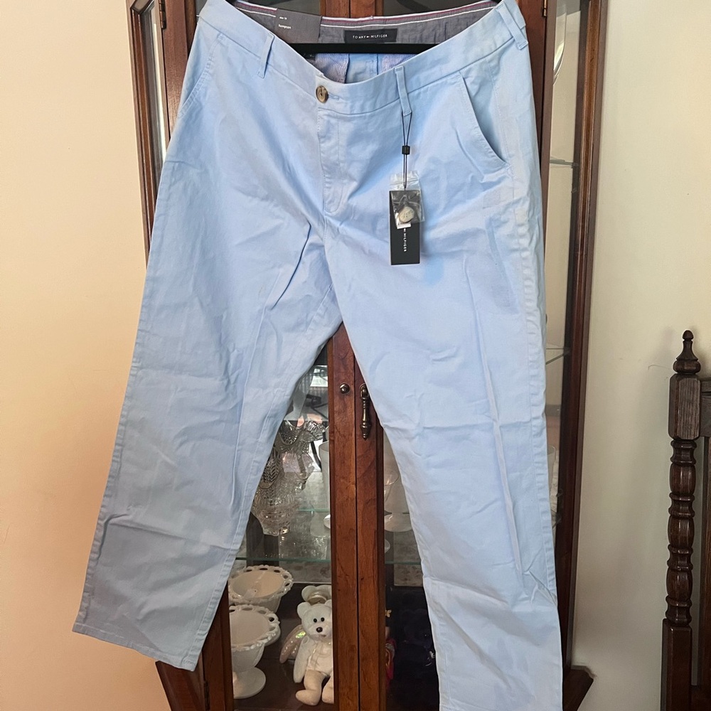 NWT Tommy Hilfiger chinos